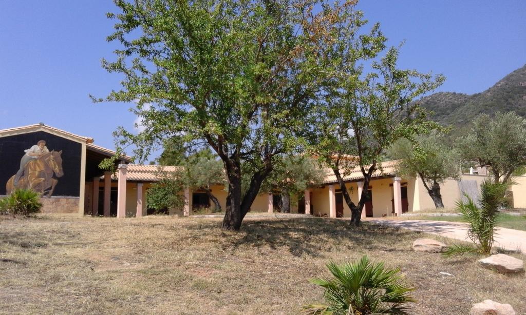 Hotel Cardedu Luaran gambar