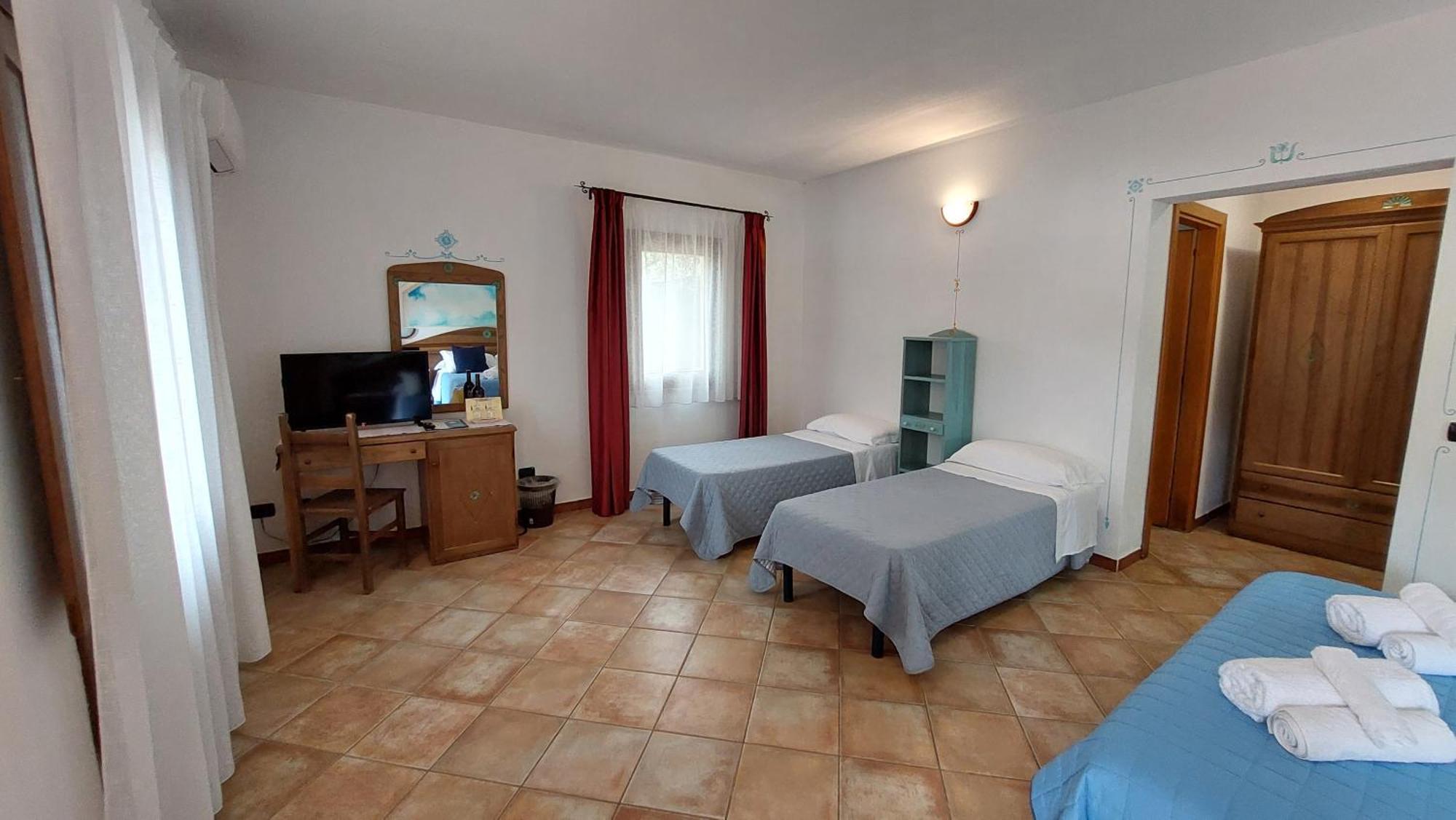 Hotel Cardedu Luaran gambar