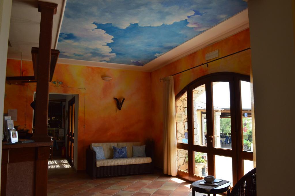 Hotel Cardedu Luaran gambar