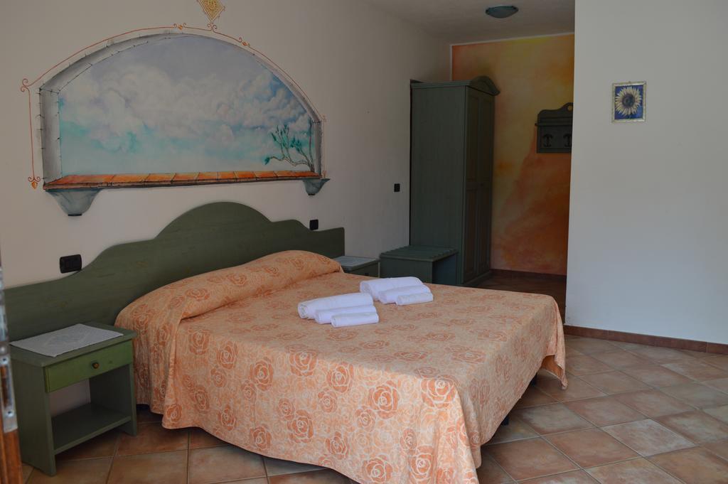 Hotel Cardedu Luaran gambar