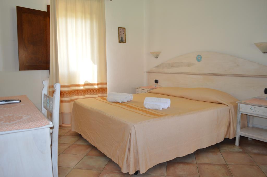 Hotel Cardedu Luaran gambar